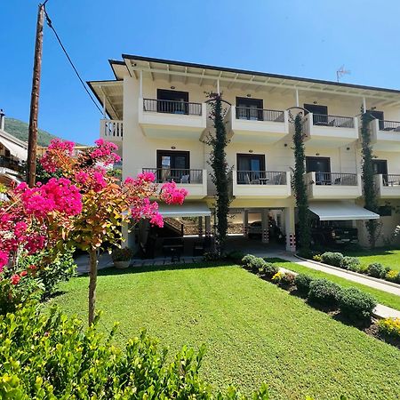 Valentinos House Hotel Parga Ngoại thất bức ảnh