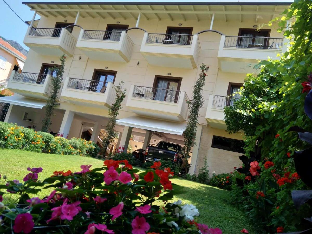 Valentinos House Hotel Parga Ngoại thất bức ảnh