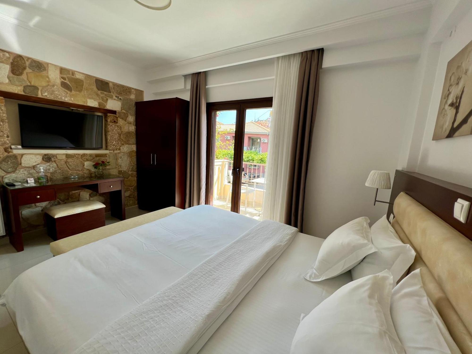 Valentinos House Hotel Parga Ngoại thất bức ảnh